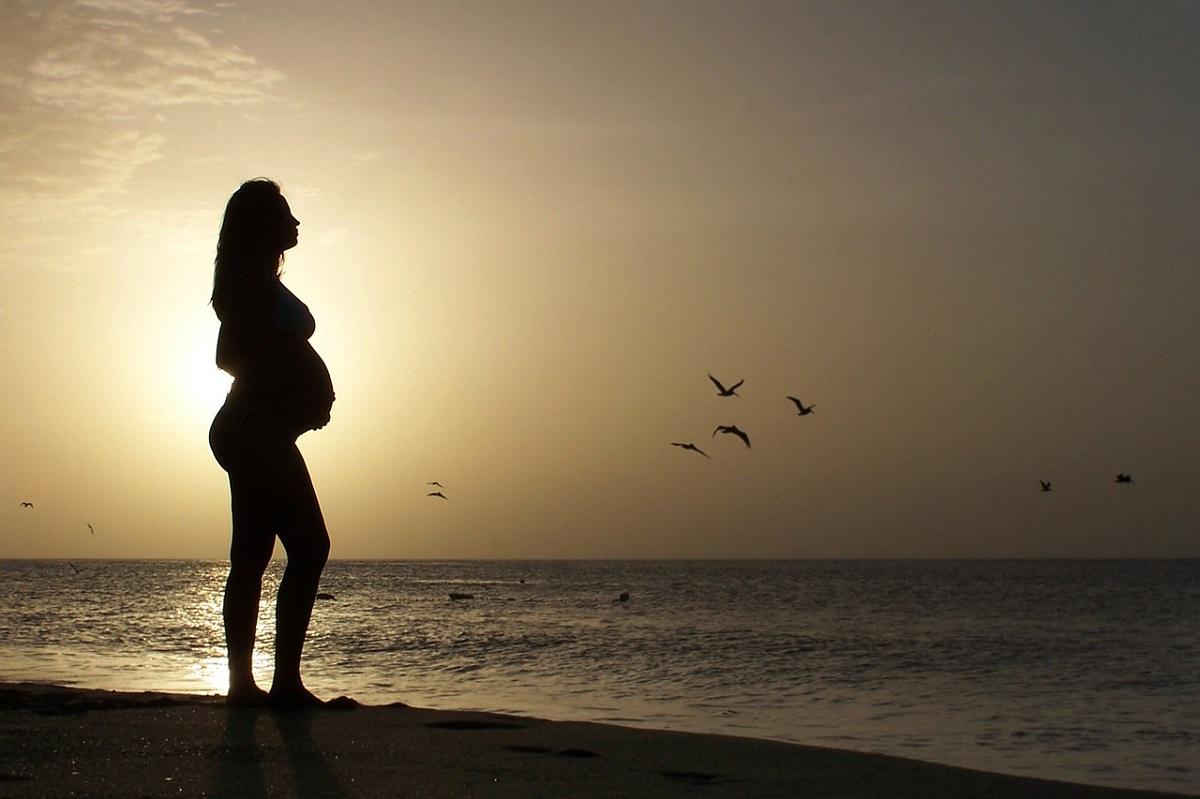 Are iron pills and prenatal multivitamins needed
