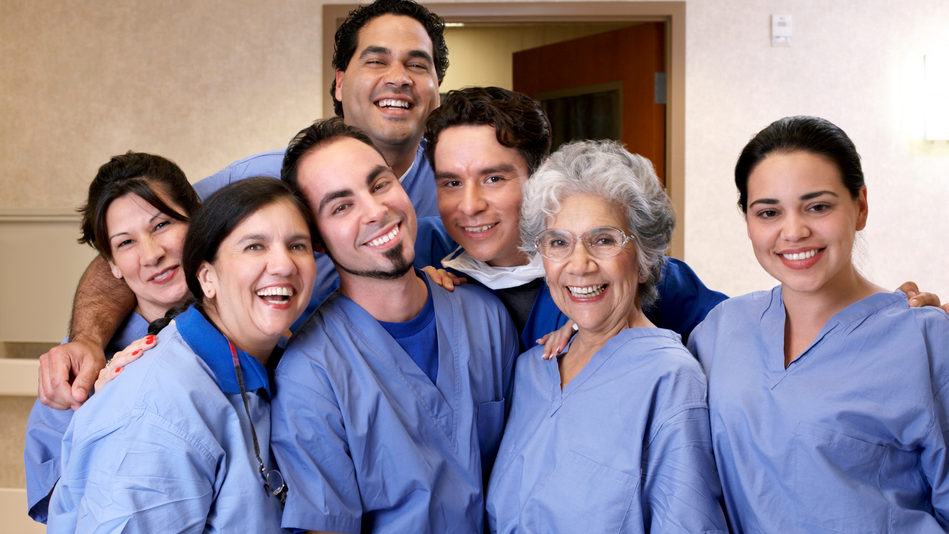 10 Stunning and Fashionable Clothing for Healthcare Workers