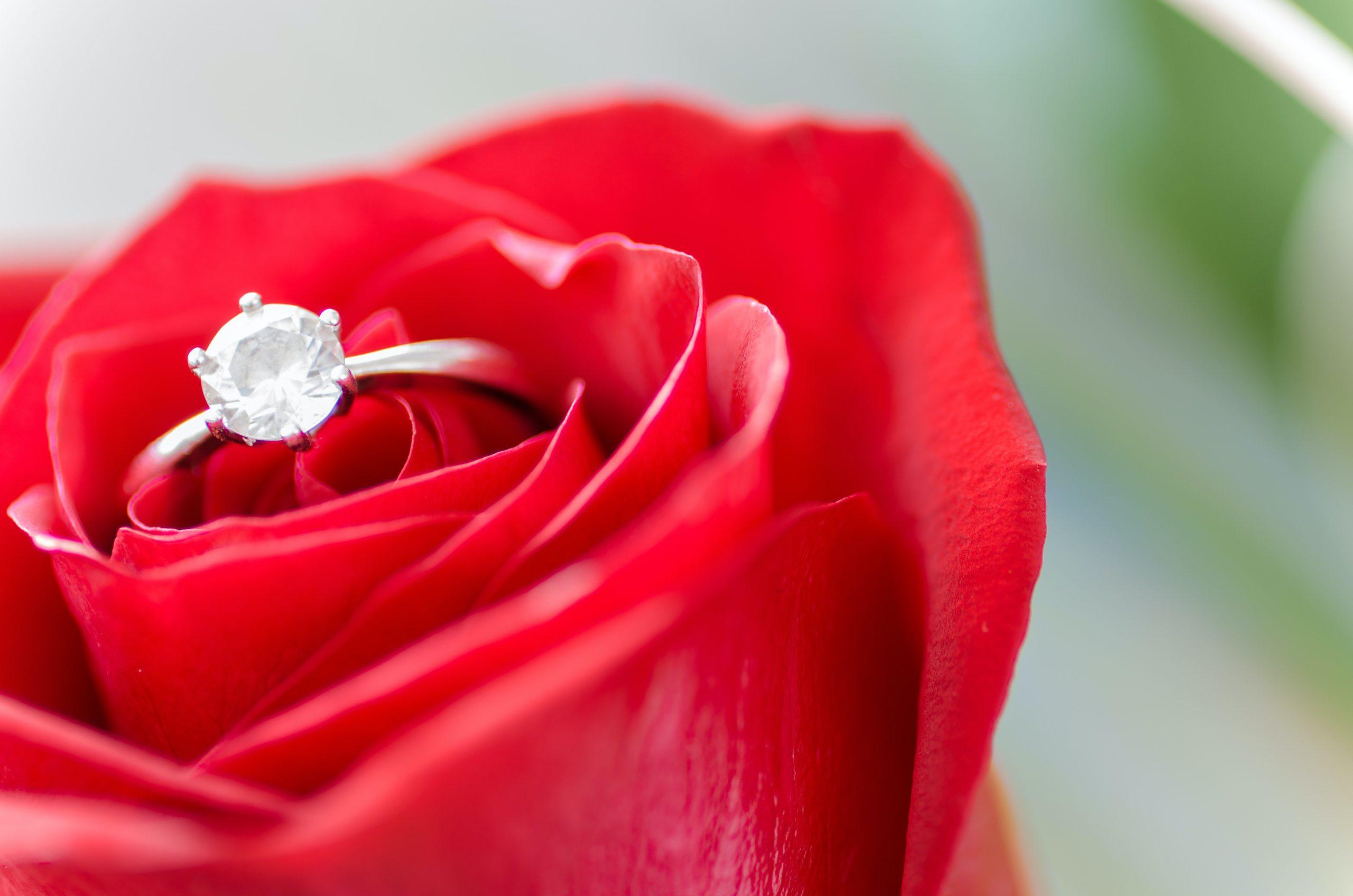 What is Diamond Accent Jewelry? Fashion Things You Need to Know