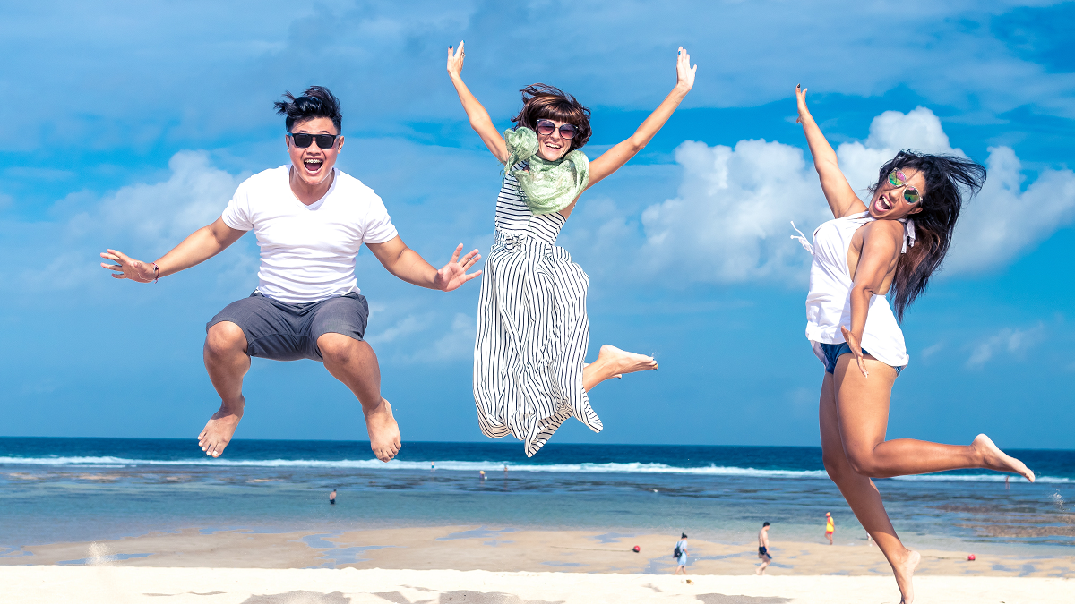 The Best Backyard Decor & Outdoor Catalogs to Kick Off Your Summer FUN!