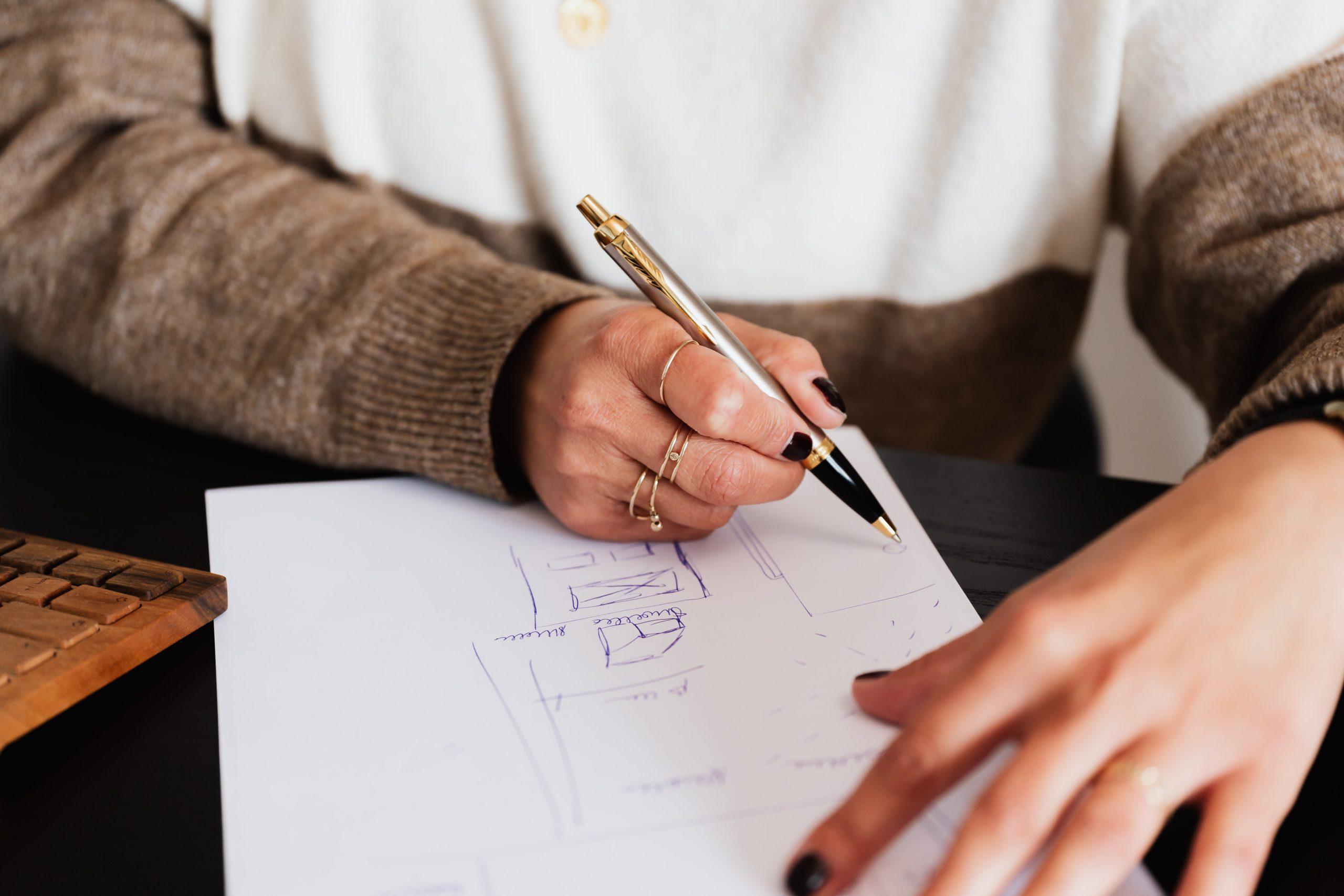 10 Benefits of Using an Interior Designer: Your Helpful Guide