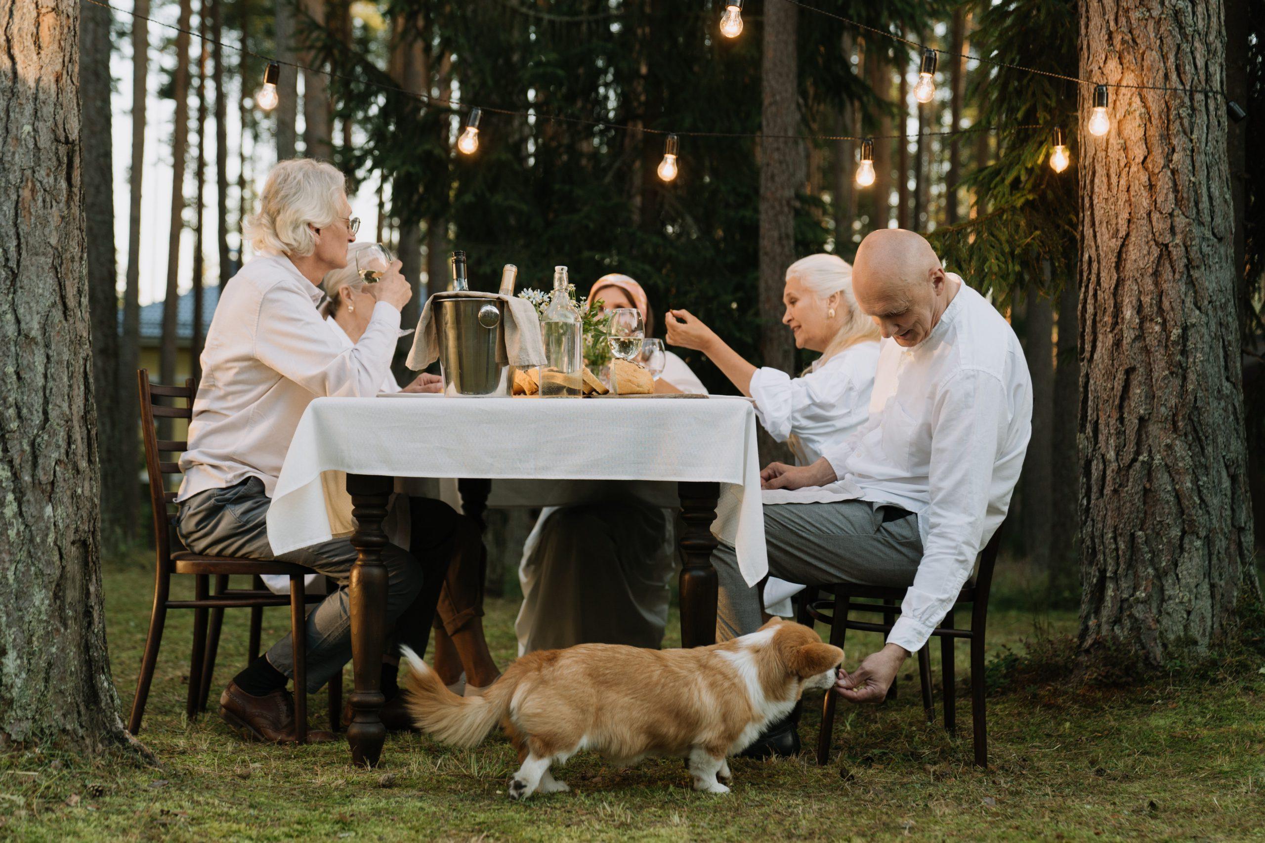 What are the best summer meals for outdoor dining?